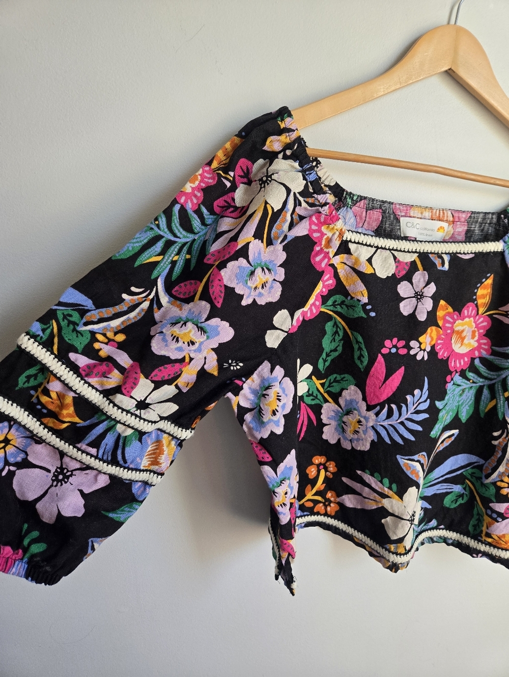 C&C CALIFORNIA Black Floral Linen Boho Blouse - Picture 2 of 9